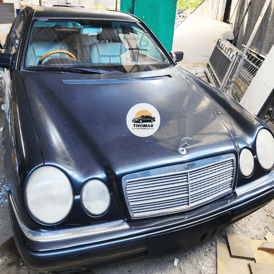 Mercedes W210